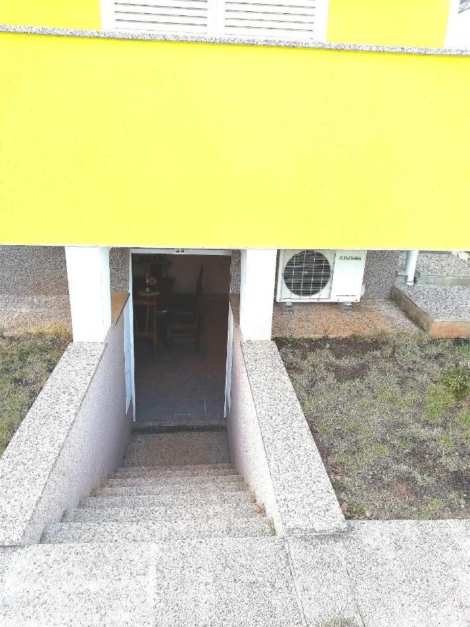 Villa Kuca Za Odmor Dean Pavicini Exterior foto